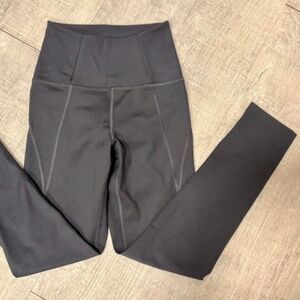 Girlfriend Collective Compressive High-Rise 7/8 Leggings